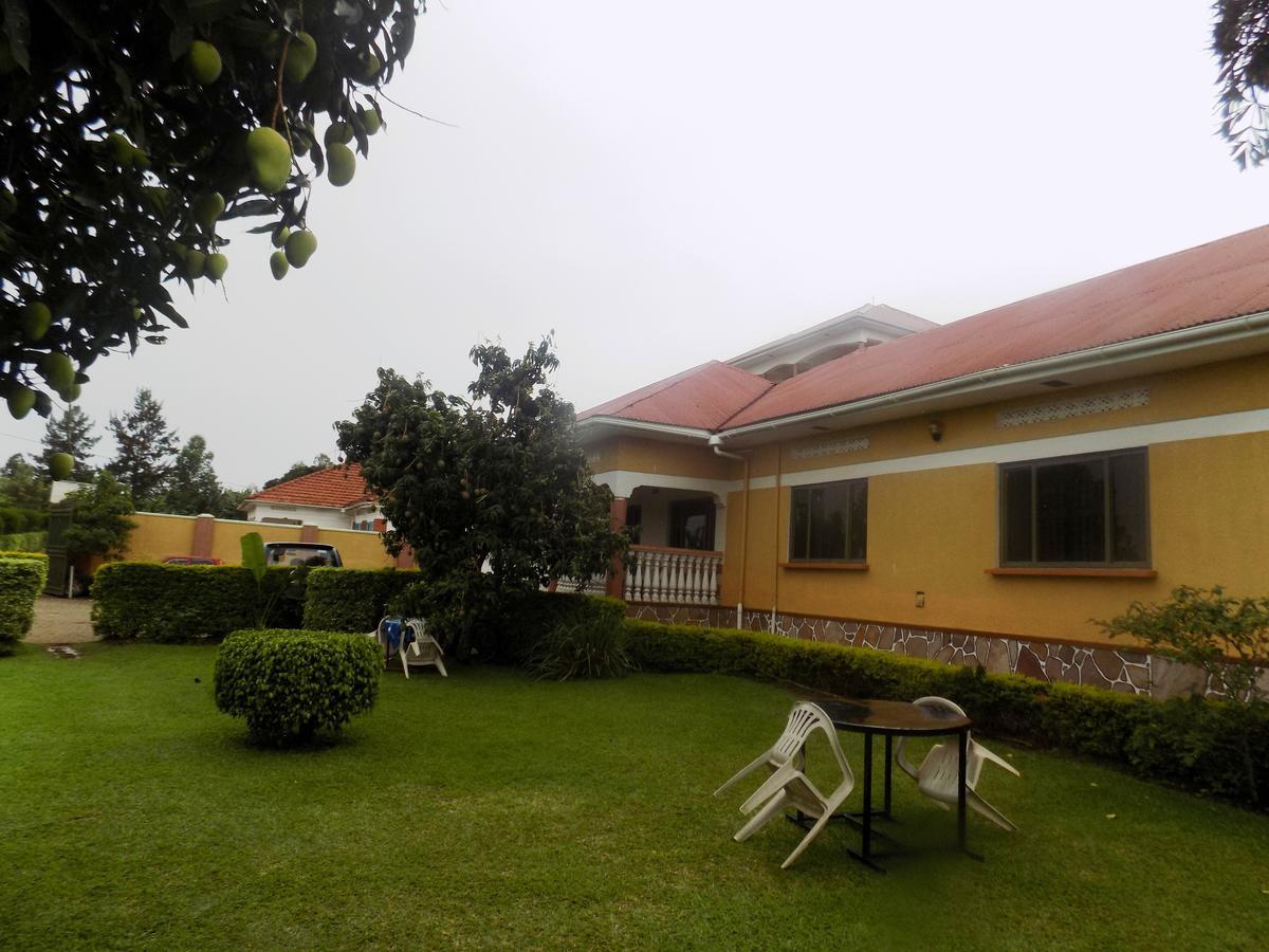 Rhino Motel Mbarara Extérieur photo