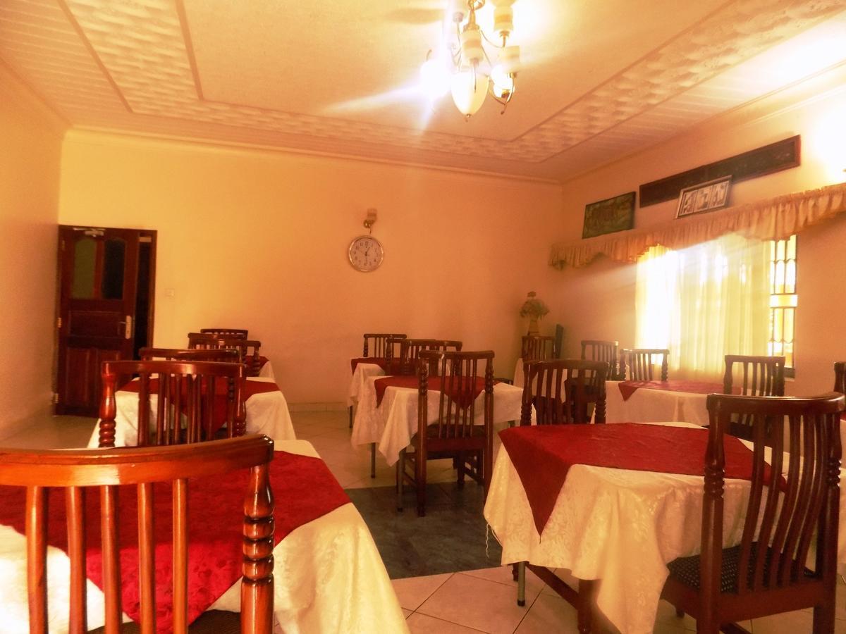 Rhino Motel Mbarara Extérieur photo